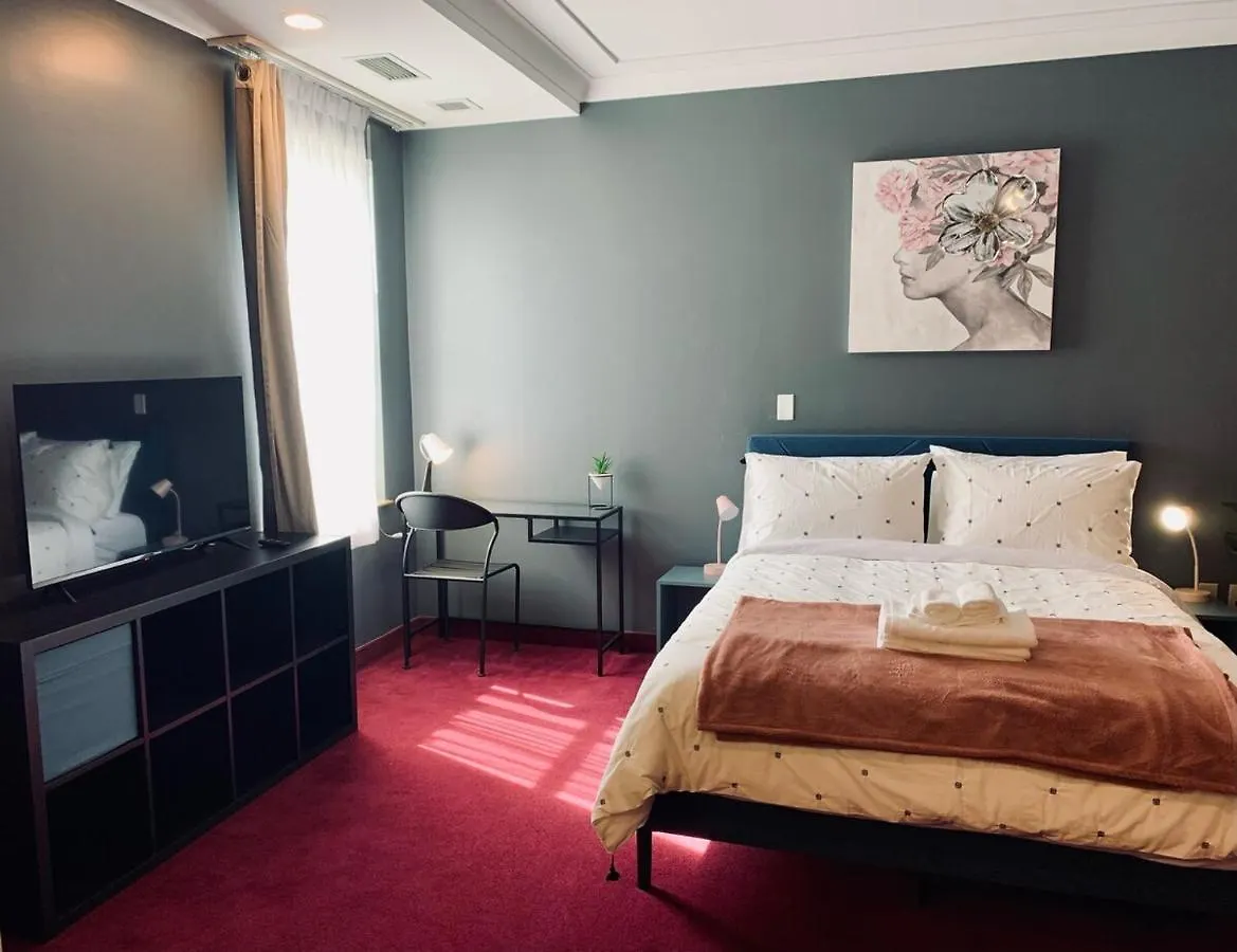 ホテル Old 300 Serene Studio #405, Ground Floor With Ac ハリファックス カナダ